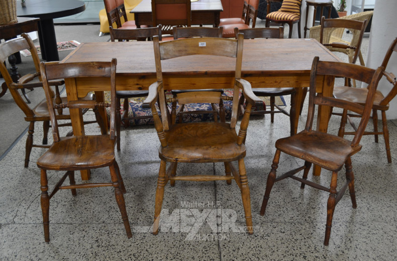 7 Stühle, sowie 2 Armlehnstühle, Eiche