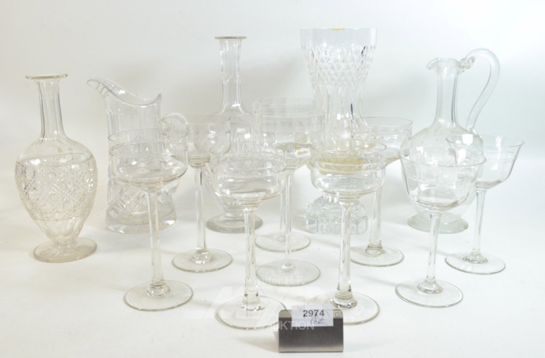 gr. Posten Gläser und Karaffen,