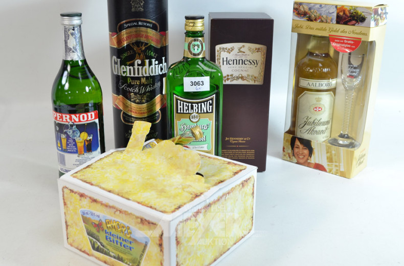 5 Flaschen Alkoholika: