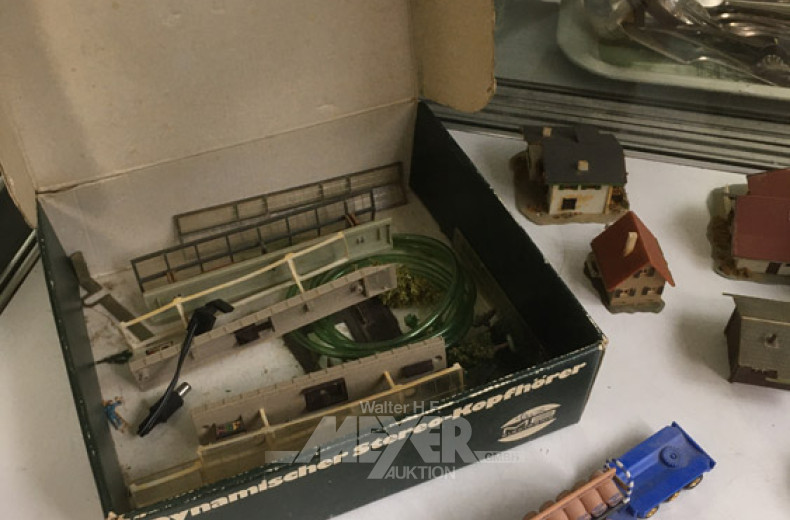 Posten Eisenbahn und Zubehör Spur N