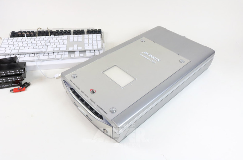 Posten EDV-Zubehör bestehend aus: