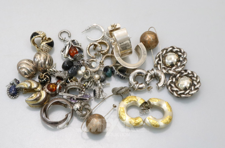 Posten Ohrstecker, teilw. Silber