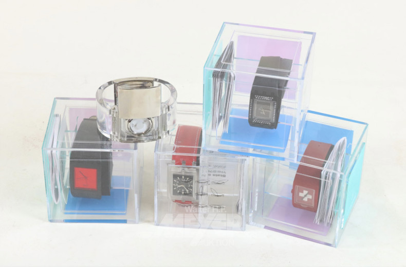 10 versch. Armbanduhren swatch