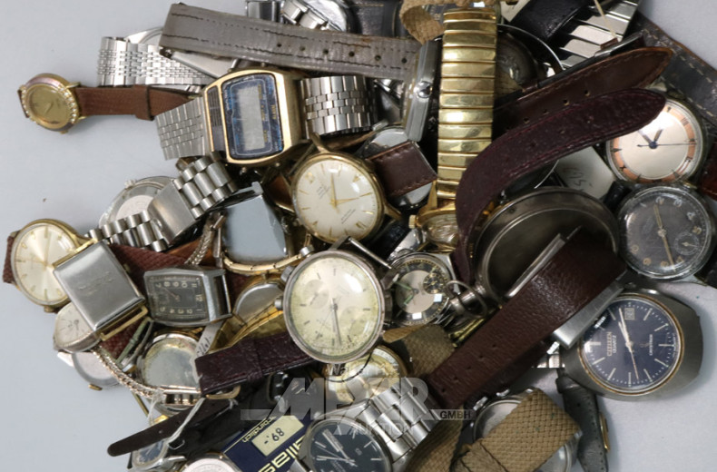 gr. Posten Armbanduhren, ca. 70 Stück