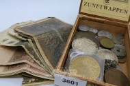 kl. Posten Münzen und Papiergeld