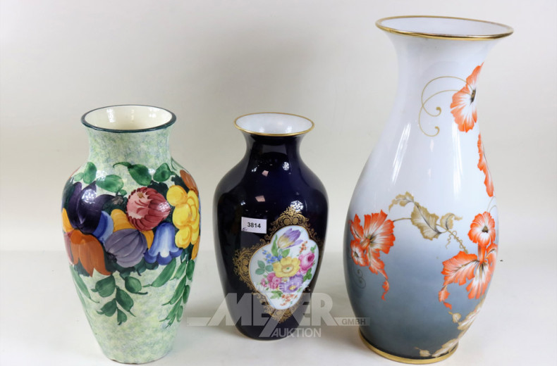 6 versch. Porz.-Vasen, florale Motive,