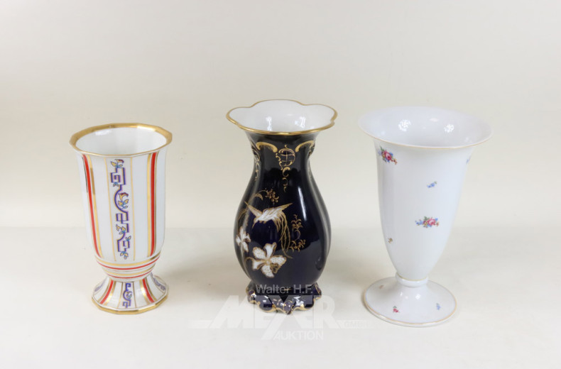 6 versch. Porz.-Vasen, florale Motive,