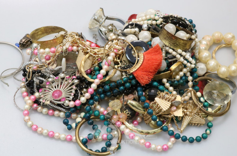 gr. Posten versch. Modeschmuck: