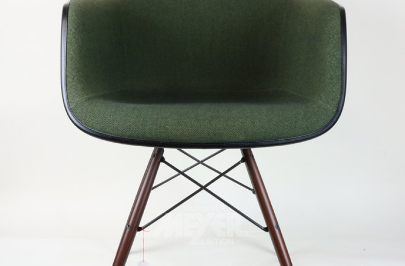 Vitra-Stuhl ''Plastic Armchair''