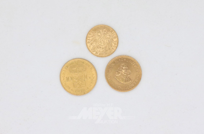 3 versch. kl. Goldmünzen, u. a. 2 Rand