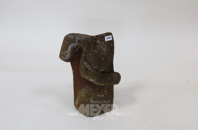 kl. Garten-Steinfigur ''Torso mit Brust''