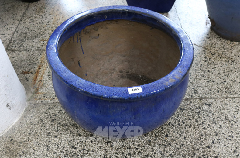 gr. Steingut-Pflanzschale,