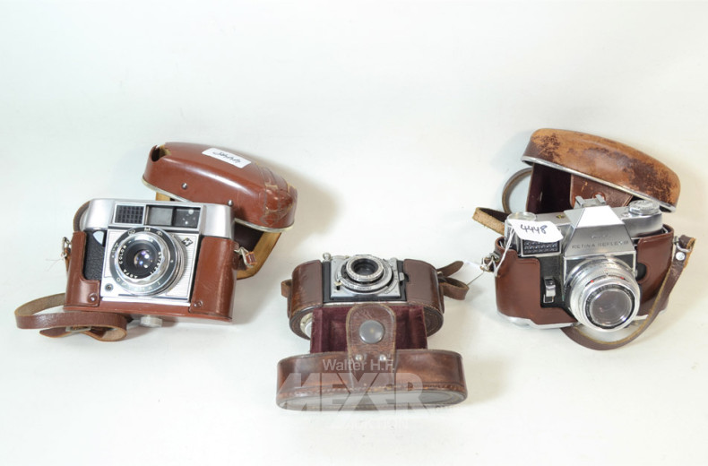 3 versch. Fotokameras: AGFA und KODAK