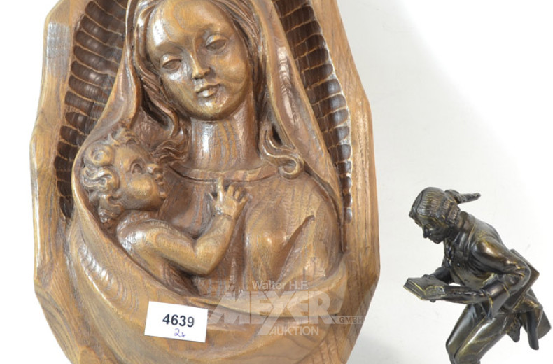 kl. Skulptur ''Bücherwurm'', Höhe: 18 cm