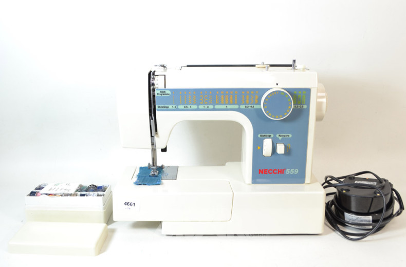 Nähmaschine NECCHI 559