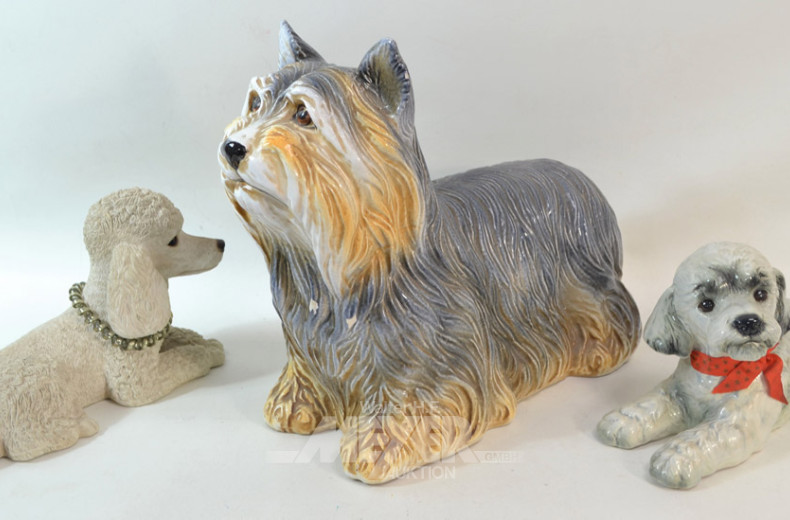 8 versch. Porz.-Figuren, Hunde, u.a.