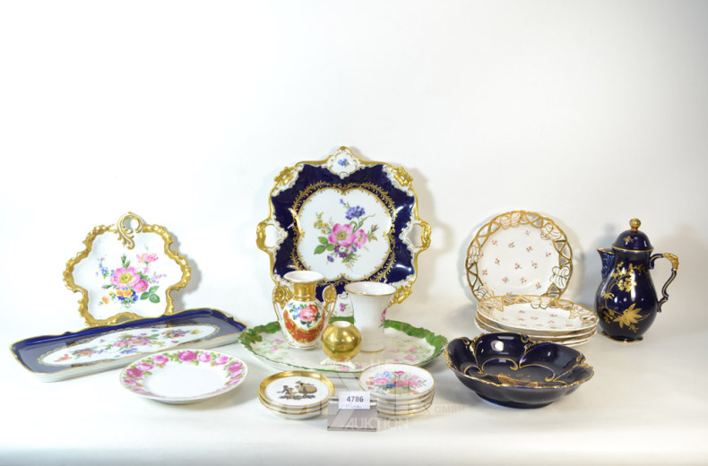 Posten versch. Porzellan-Dekorationen: