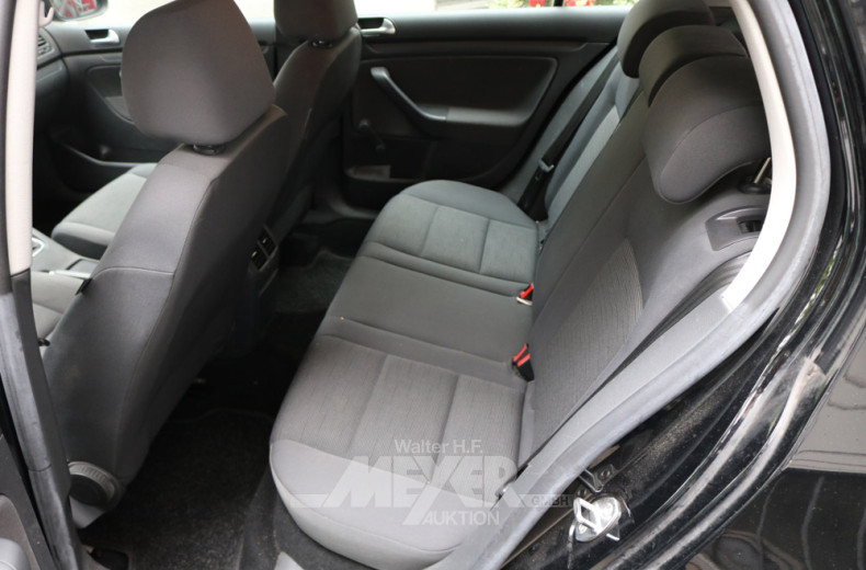 VW Golf 1.6, schwarz