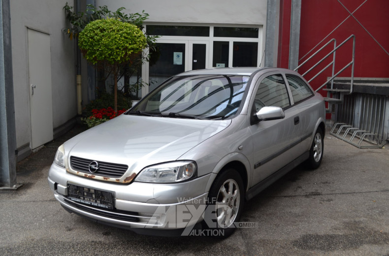 OPEL Astra, silber