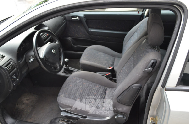 OPEL Astra, silber