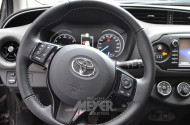 TOYOTA Yaris, grau