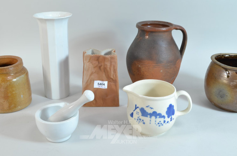 7 Teile Porzellan und Keramik: Krüge,