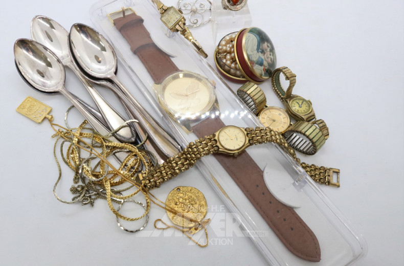 Posten Modeschmuck: Brosche, Ketten,