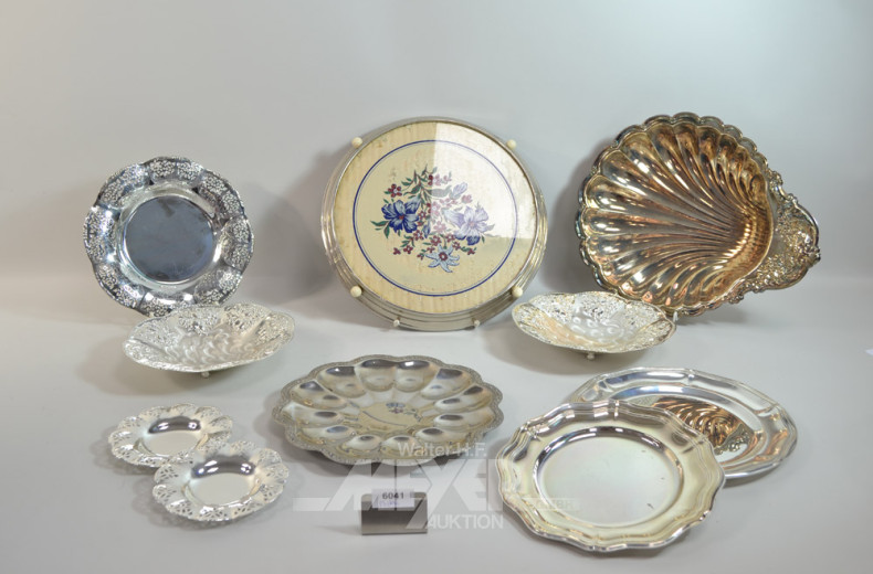 Posten Hausrat: u.a. kleine Tabletts,