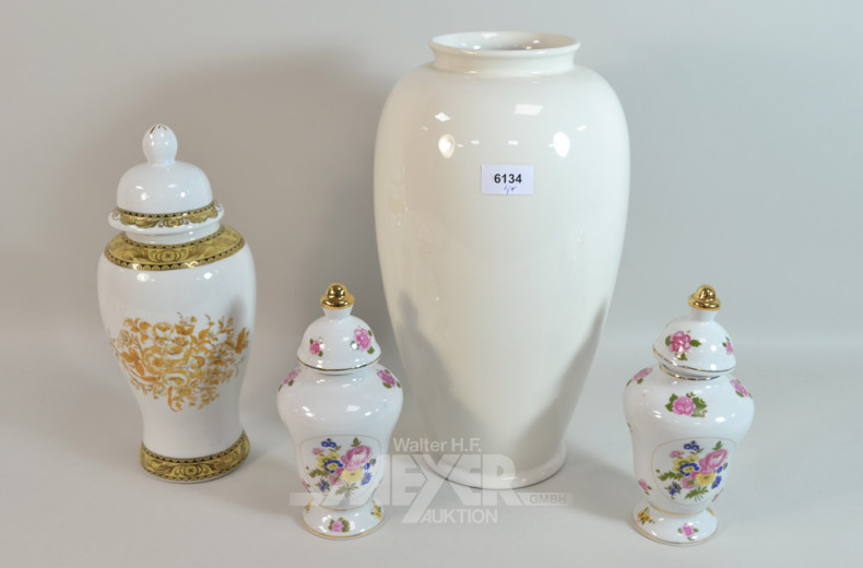 Porz.-Vase u. 3 Porz.-Deckel-Dosen