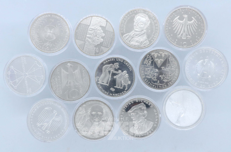 13 Münzen 10 + 20 Euro
