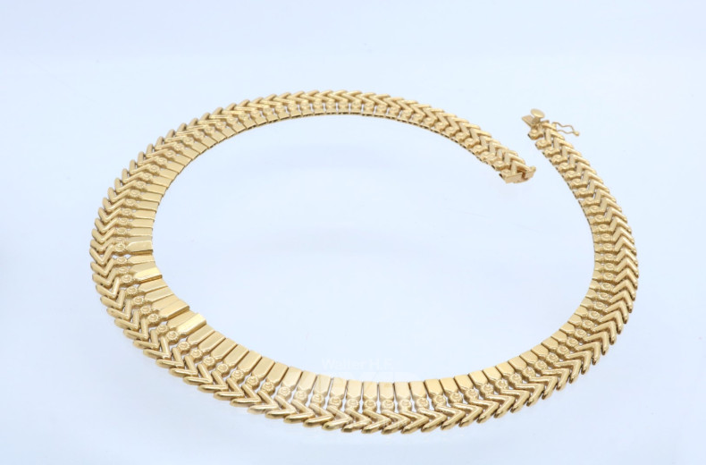 Gliedercollier, 750er GG, im Verlauf