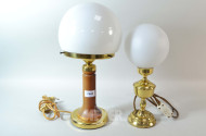 2 kl. Tischlampen mit Glasschirm,