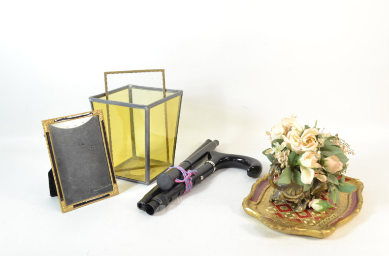 Posten Hausrat: Bürstenset, Handspiegel,