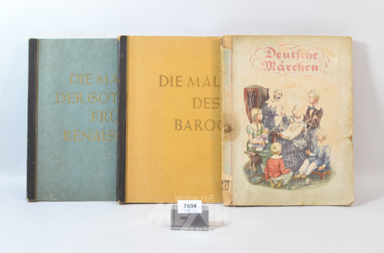 3 Sammelalben und 3 Bücher