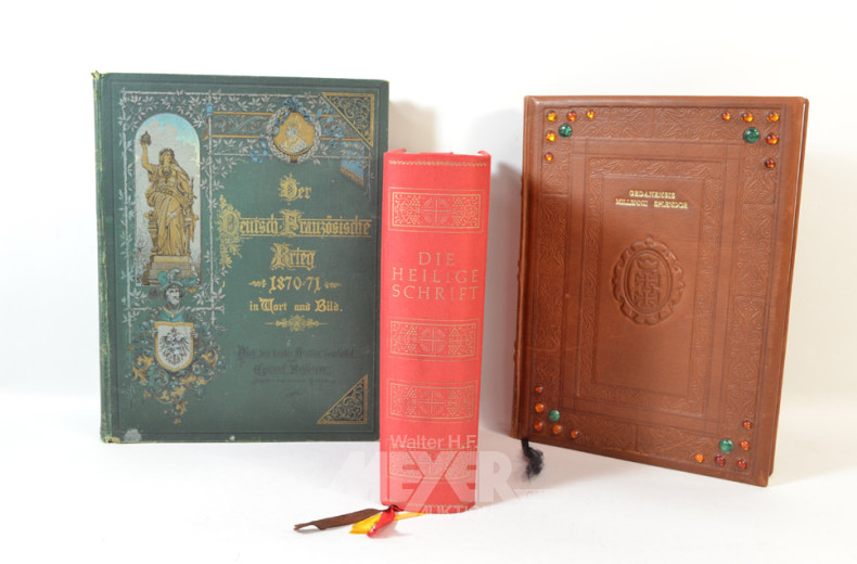 3 Sammelalben und 3 Bücher