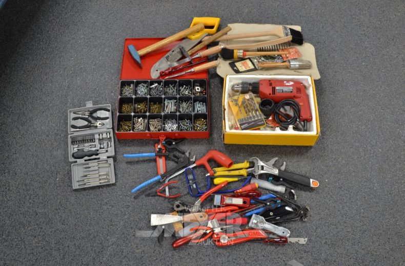 Posten Kleinwerkzeug und 1 Bohrmaschine