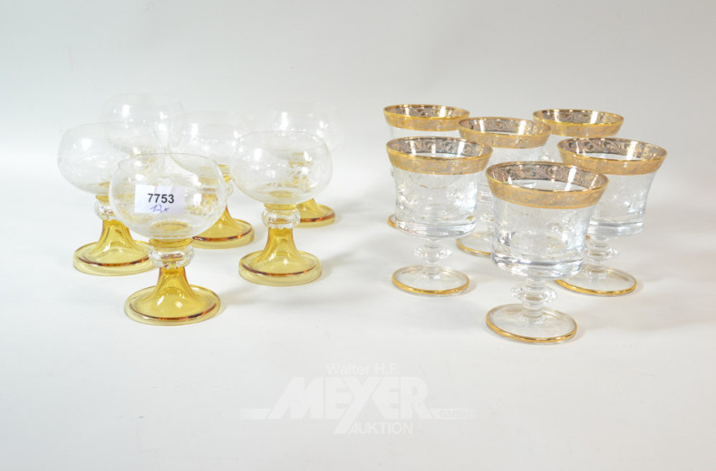 12 versch. Weingläser