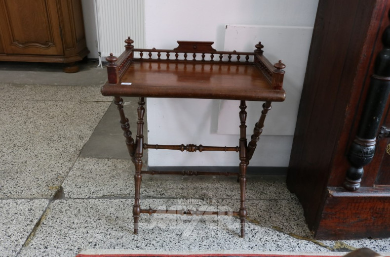 Tablett-Tisch, Mahagoni, Gründerzeit