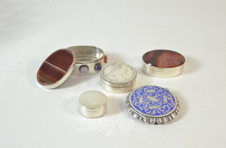 5 kl. Kosmetik.- und Pillendöschen,