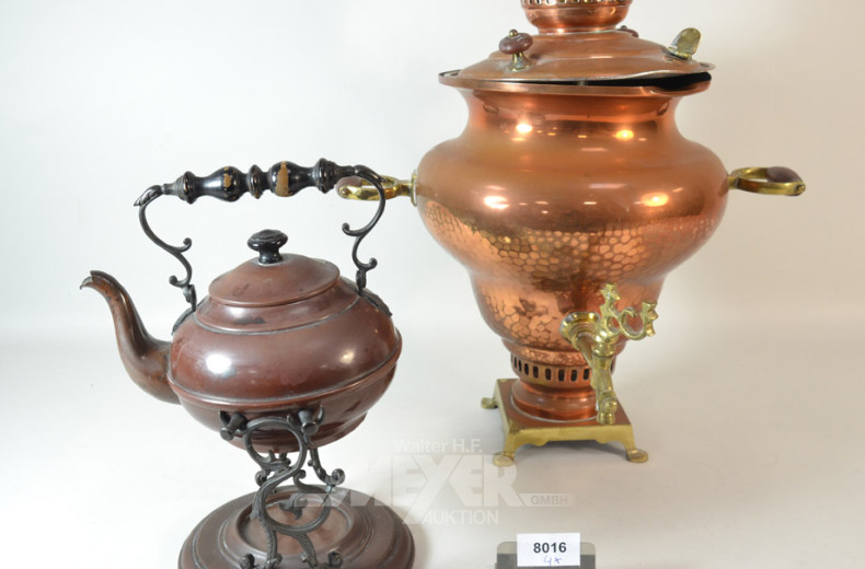 4 Teile Kupfer: 3 Teekannen mit Stövchen,