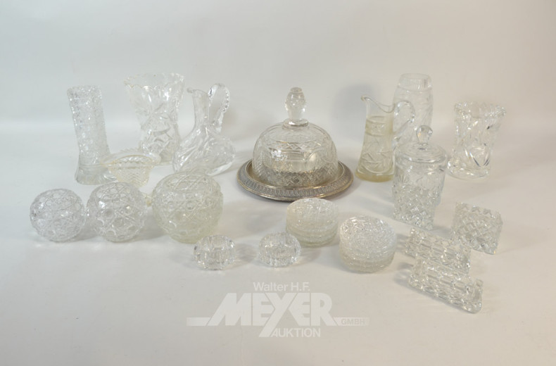 gr. Posten Kristall: Vasen, Käseglocke,