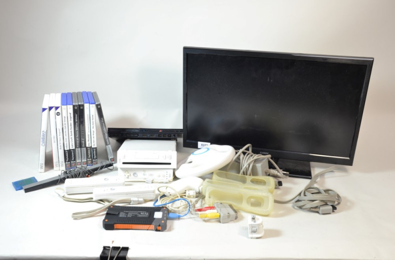 kl. Posten Technik: Spielkonsolen,