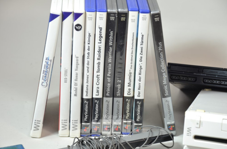 kl. Posten Technik: Spielkonsolen,