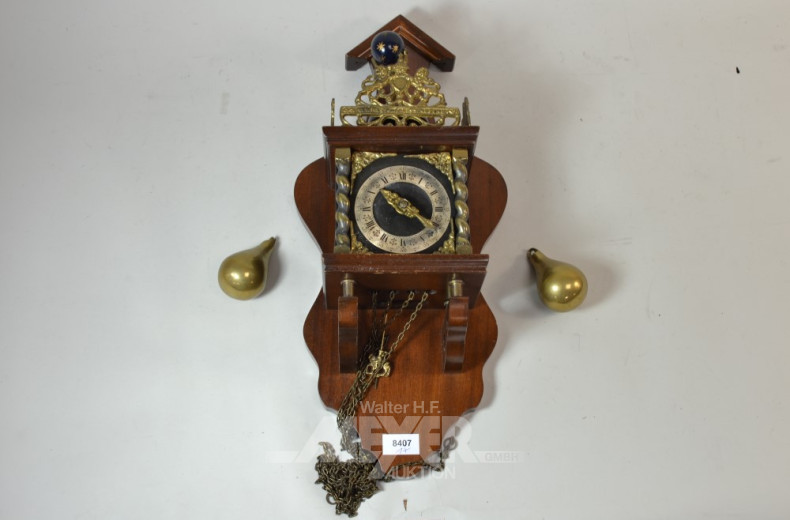 Wanduhr, Holzgehäuse, mit