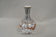 Porz.-Vase, asiat. Drachenmotiv,