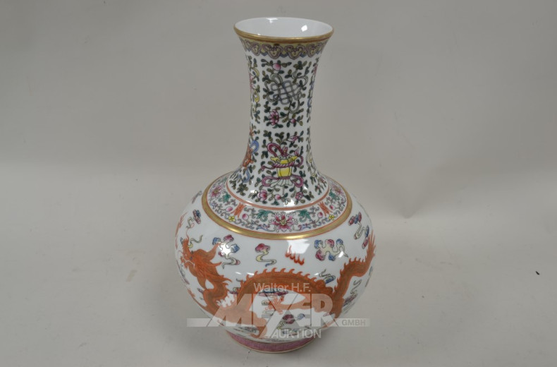 Porz.-Vase, asiat. Drachenmotiv,