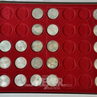 20 Münzen: 4 x 10 DM, 16 x 5 DM