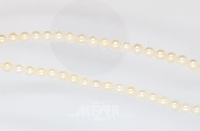 kurze Perlenkette mit 585er GG-Kugel-