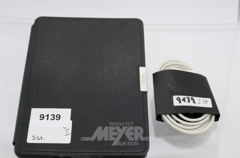2 e-Books KINDLE mit Ladekabel