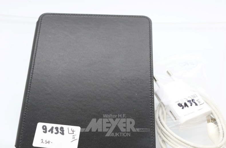 2 e-Books KINDLE mit Ladekabel